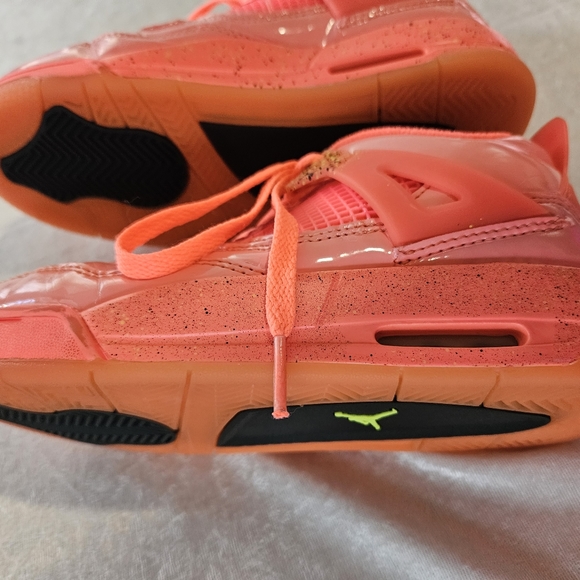 AIR JORDAN Bright Crimson Hightop Sneakers Size 6.5 - Picture 4 of 6